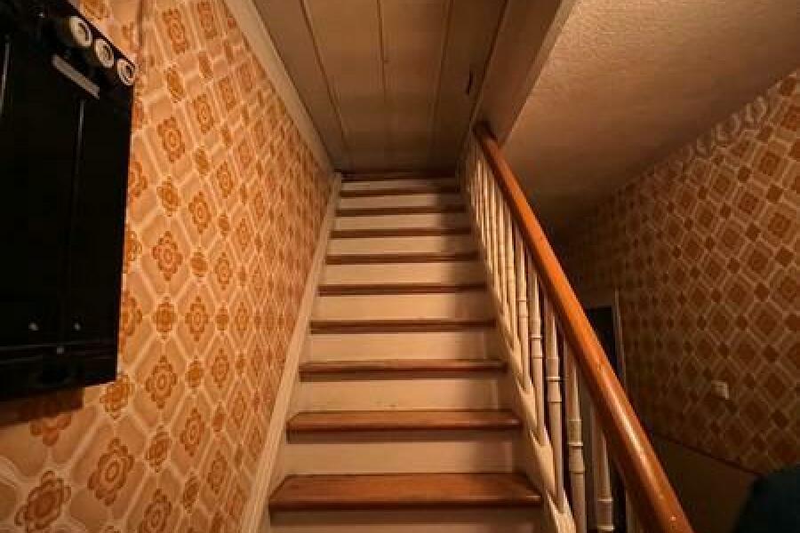 65 Treppe zum Speicher